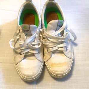 Cariuma OCA Low, white